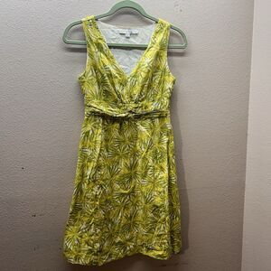 Boden Green Palm Print Starburst Fit Flare Size 2P Pencil 100% Cotton Preppy